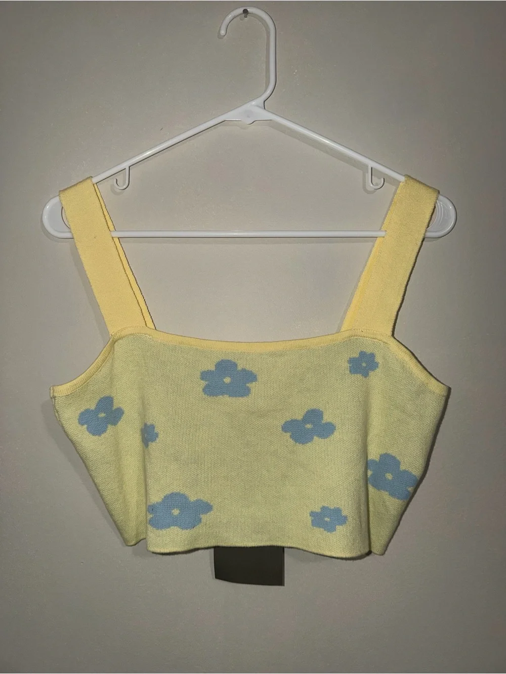 Lelis Collection Women’s Small Yellow Blue Floral Knit Crop Tank NWT